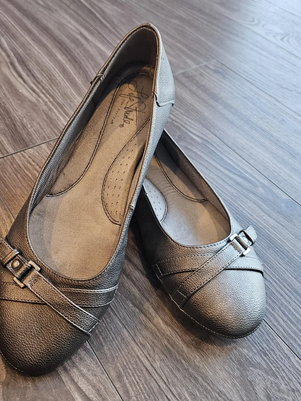 Life Stride Women's Peweter Ballet Flats